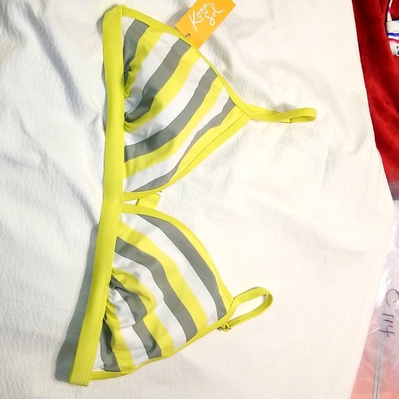 NWY BIKINI BRA TOP SWIMSUIT SWIM TOP - Picture 1 of 6